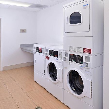 Springhill Suites By Marriott Corona Riverside Extérieur photo