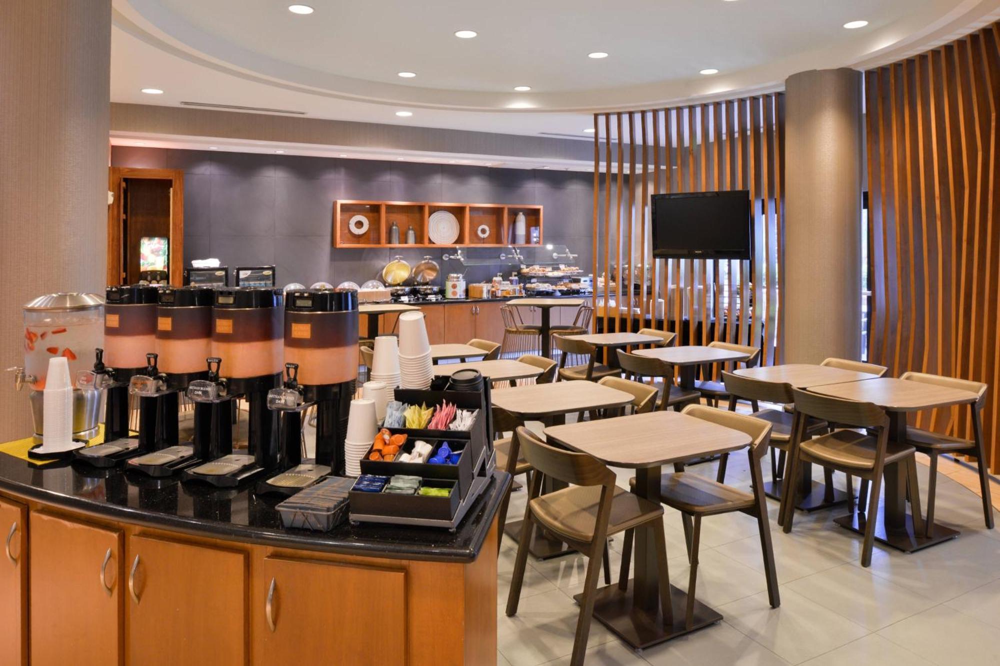 Springhill Suites By Marriott Corona Riverside Extérieur photo