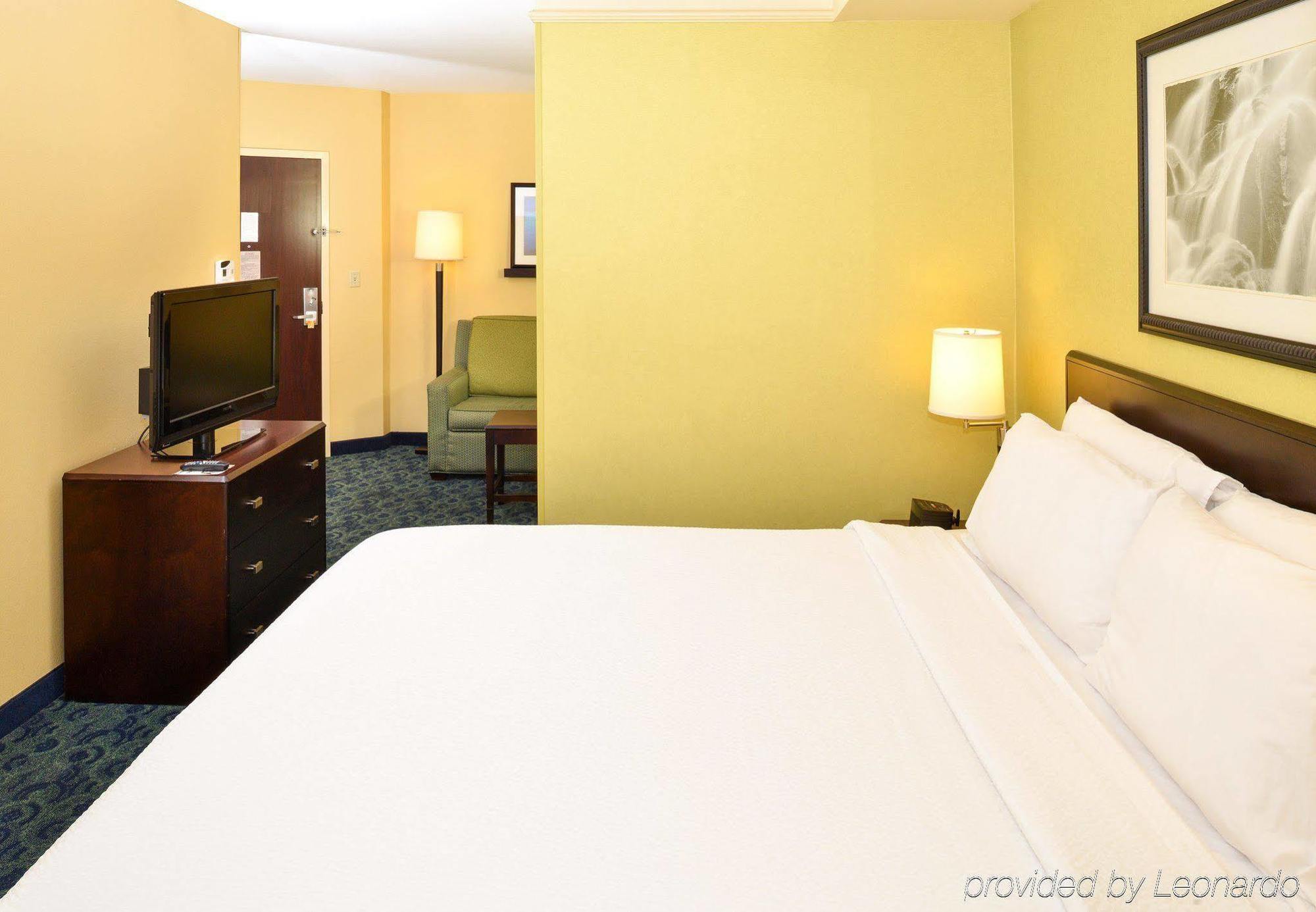 Springhill Suites By Marriott Corona Riverside Extérieur photo