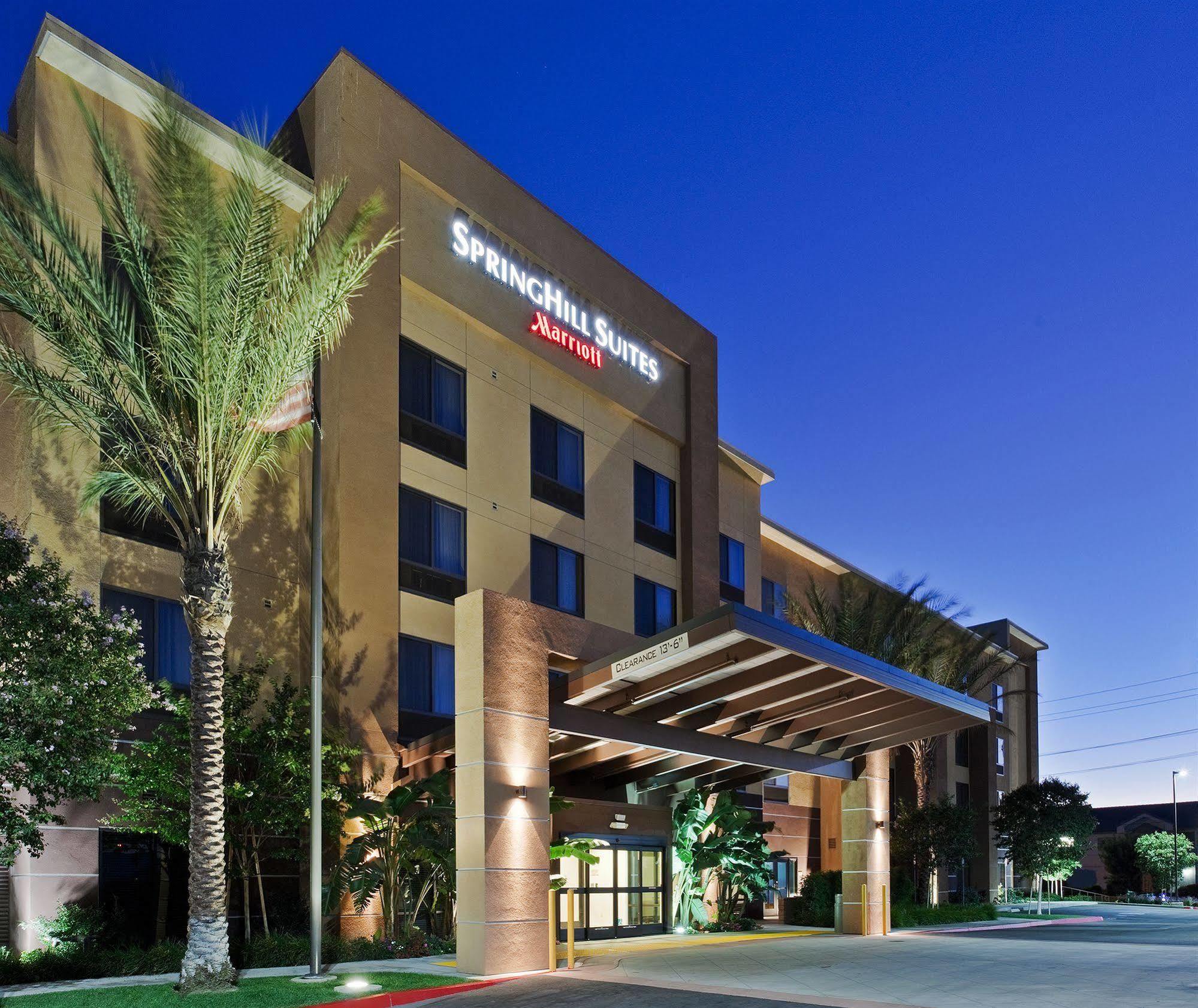 Springhill Suites By Marriott Corona Riverside Extérieur photo